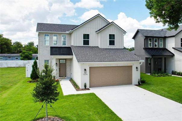 Attached, Exterior, Facade, Farmhouse