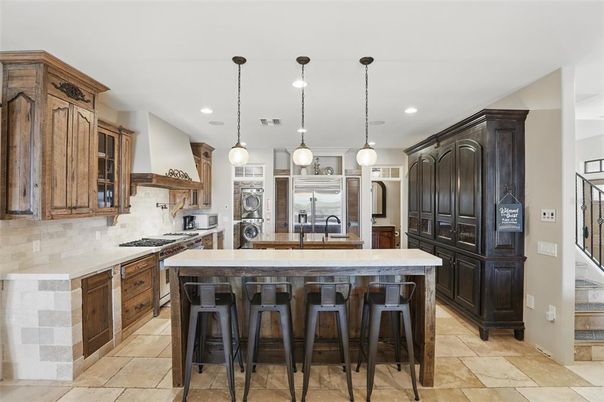 Interior, Kitchen, Pendant Lights, Recessed Lighting, Stainless Steel Appliances