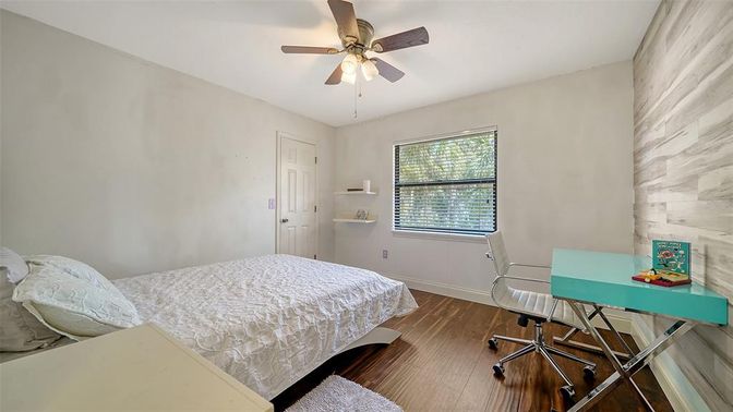 Bedroom, Home Office, Interior, Wood Texture Flooring