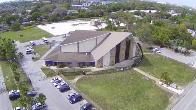 Exterior, Drone