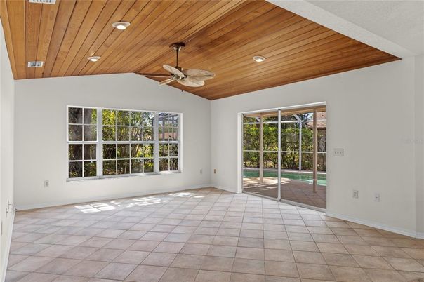 Empty room, Interior, Recessed Lighting, Wooden Ceilings