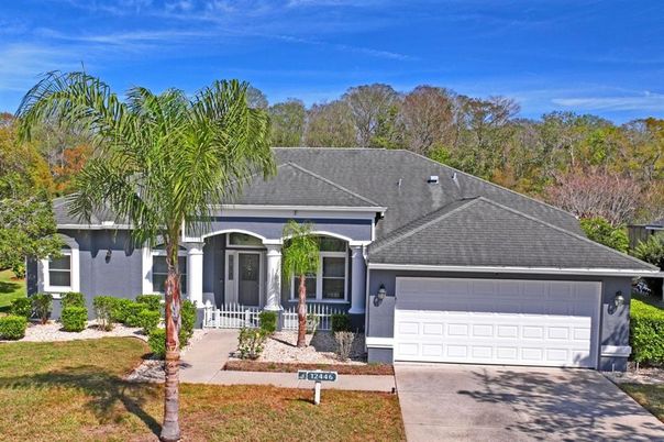 Attached, Exterior, Facade, Ranch