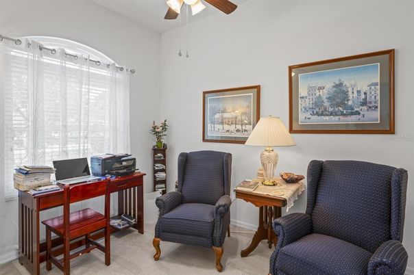 Home Office, Interior