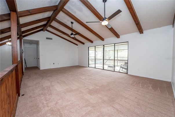 Empty room, Interior, Wooden Beams
