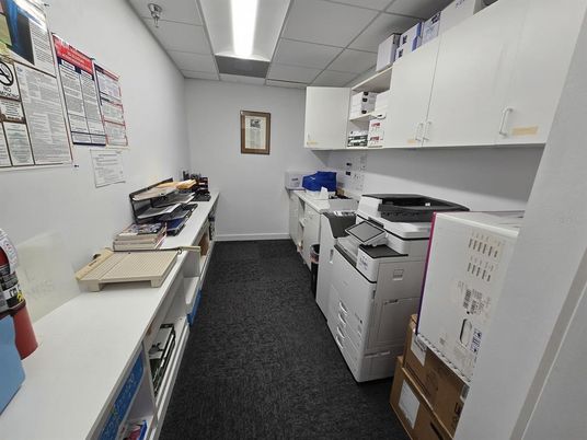 Home Office, Interior