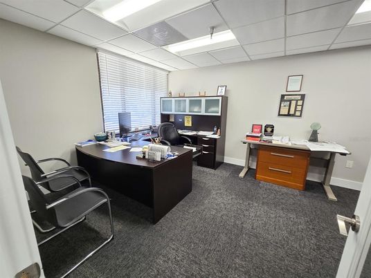 Home Office, Interior