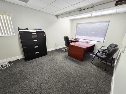 Home Office, Interior