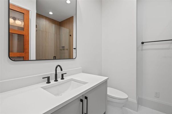 Bathroom, Interior, Recessed Lighting