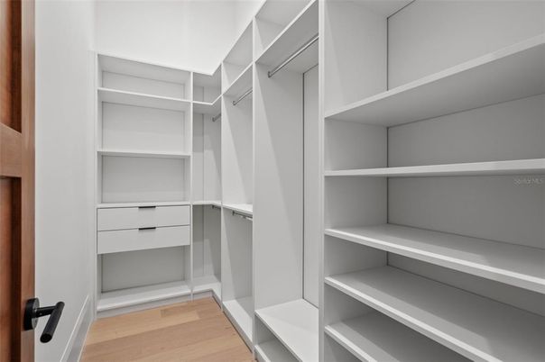 Interior, Walk-in Closets, Wood Texture Flooring