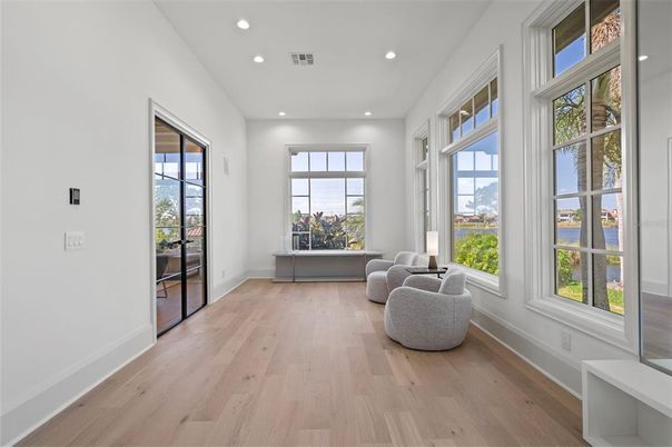 Interior, Recessed Lighting, Wood Texture Flooring