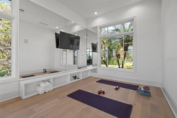 Interior, Recessed Lighting, Wood Texture Flooring
