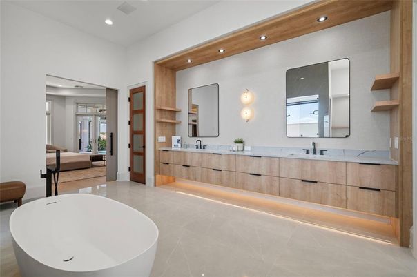 Bathroom, Dual Sink Vanities, Free Standing Baths, Interior, Recessed Lighting