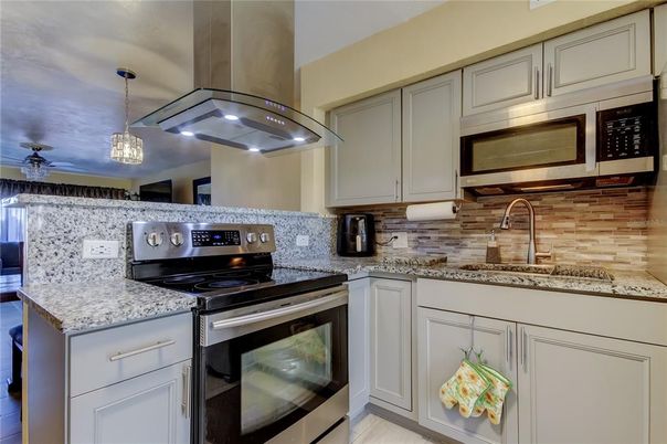 Interior, Kitchen, Pendant Lights, Stainless Steel Appliances