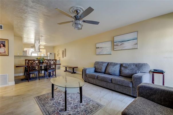 Chandelier, Dining room, Interior, Living room, Pendant Lights, Wood Texture Flooring