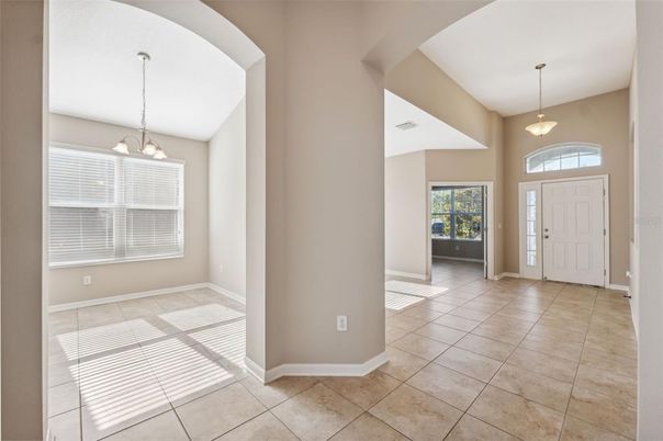 Chandelier, Empty room, Interior, Pendant Lights