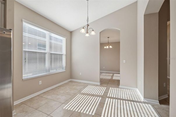 Empty room, Interior, Pendant Lights