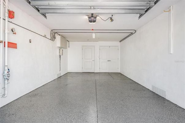 Garage, Interior