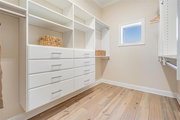 Interior, Walk-in Closets, Wood Texture Flooring