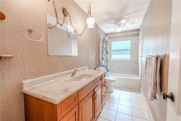 Bathroom, Interior, Pendant Lights