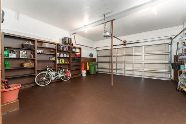 Garage, Interior
