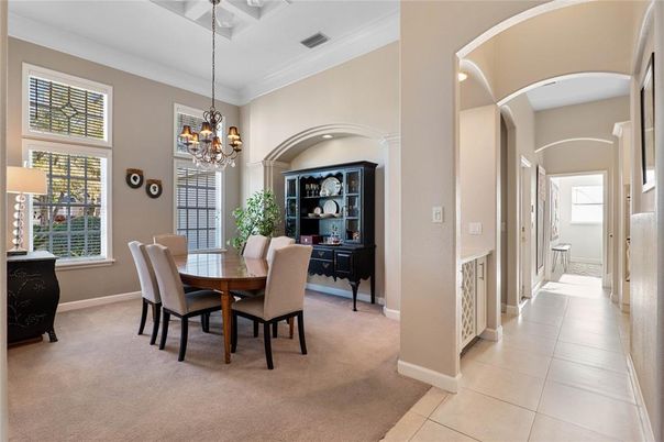 Chandelier, Dining room, Interior
