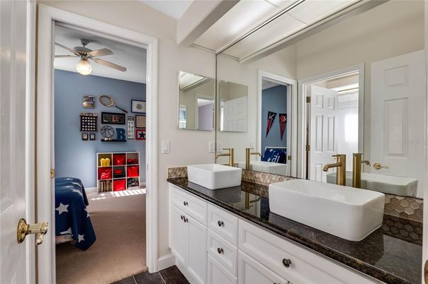 Bathroom, Dual Sink Vanities, Interior