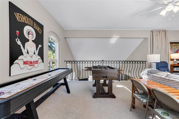 Billiard Table, Game Room, Interior