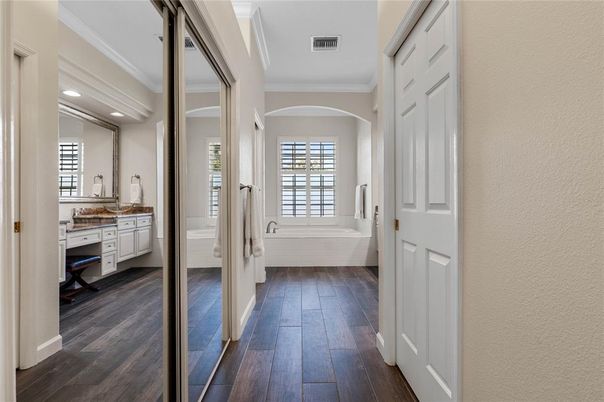 Bathroom, Interior, Recessed Lighting, Wood Texture Flooring