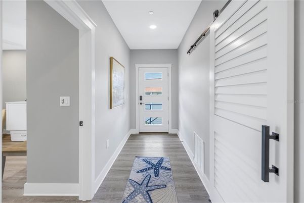 Interior, Recessed Lighting, Wood Texture Flooring