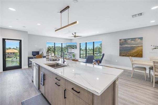 Dining room, Interior, Kitchen, Pendant Lights, Recessed Lighting, Wood Texture Flooring