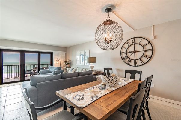 Dining room, Interior, Living room, Pendant Lights, Water
