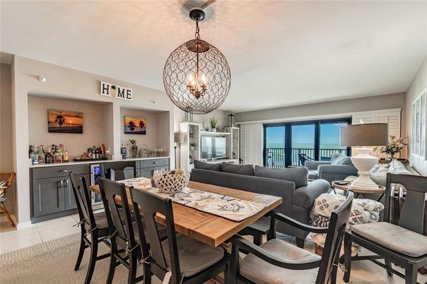 Dining room, Interior, Living room, Pendant Lights