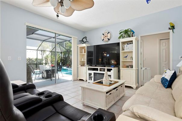Dining room, Interior, Living room, Sun Room