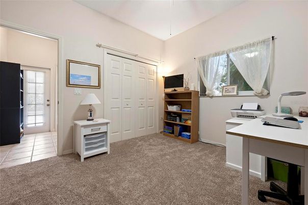 Home Office, Interior