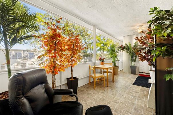Dining room, Interior, Sun Room