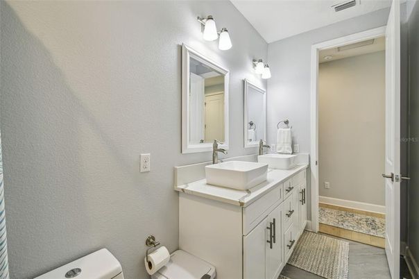 Bathroom, Dual Sink Vanities, Interior