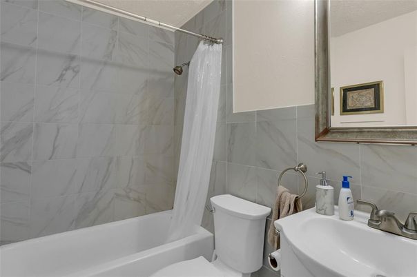Bathroom, Interior, Marble Walls