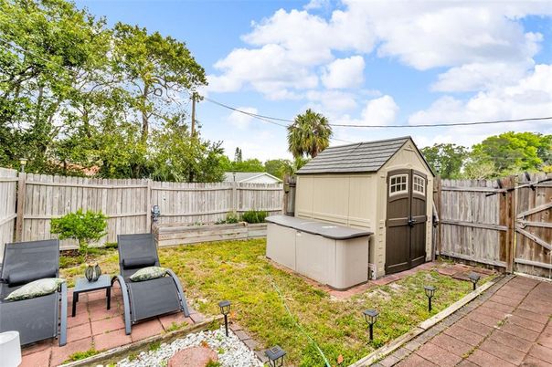 Backyard, Exterior