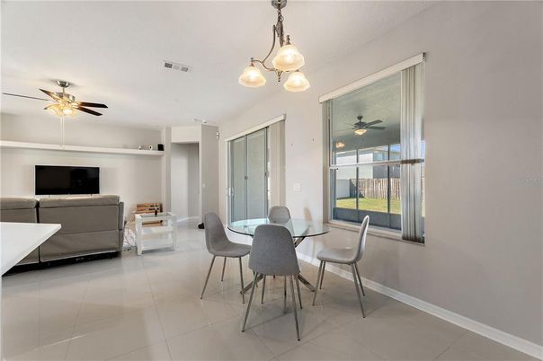 Dining room, Interior, Living room, Pendant Lights