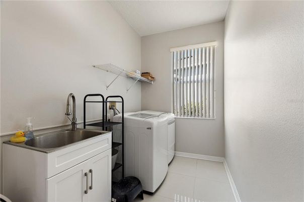 Interior, Washer