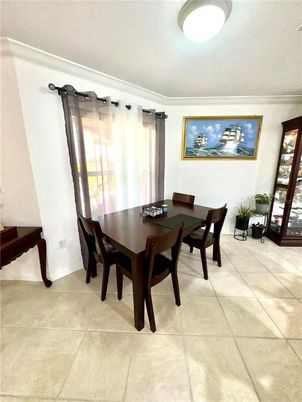 Dining room, Interior