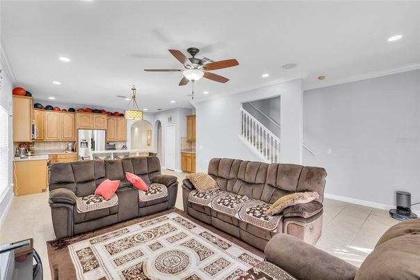 Interior, Kitchen, Living room, Pendant Lights, Recessed Lighting, Stainless Steel Appliances