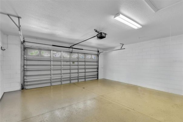 Garage, Interior