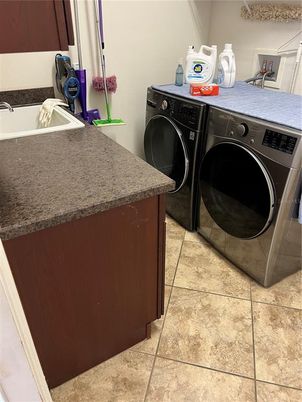 Interior, Washer