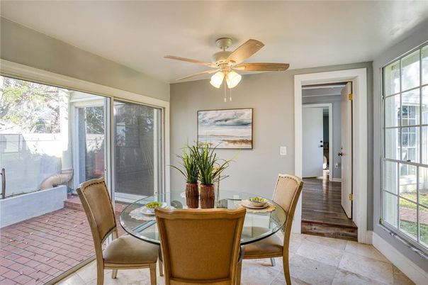 Dining room, Interior