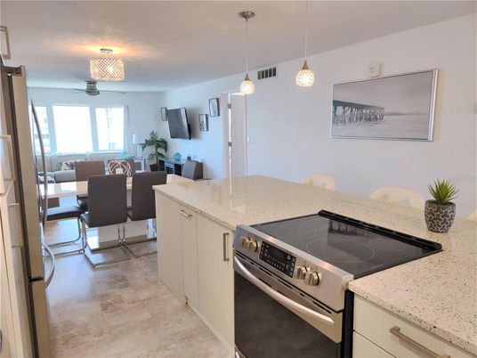 Dining room, Interior, Kitchen, Pendant Lights, Stainless Steel Appliances