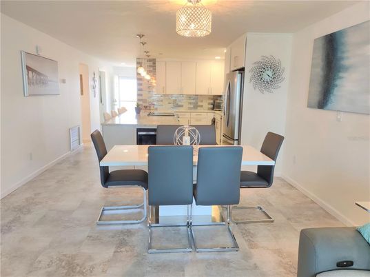 Dining room, Interior, Kitchen, Pendant Lights, Recessed Lighting, Stainless Steel Appliances