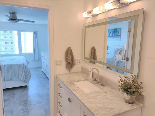 Bathroom, Bedroom, Dual Sink Vanities, Interior