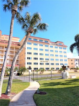 Exterior, Facade, Condo Building