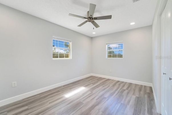 Empty room, Interior, Recessed Lighting, Wood Texture Flooring